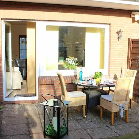 Nyaraló Spacious House In Sylt-ost, Garden *