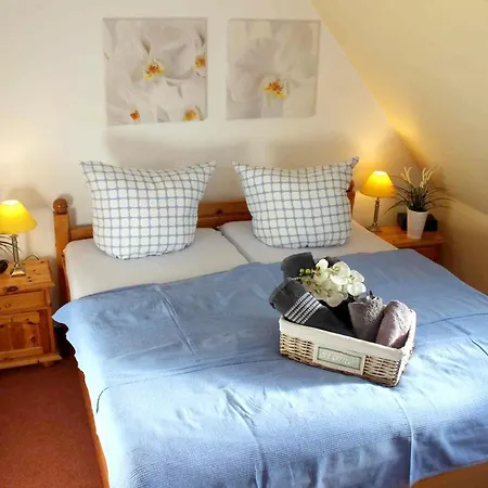 Spacious House In Sylt-ost, Garden *