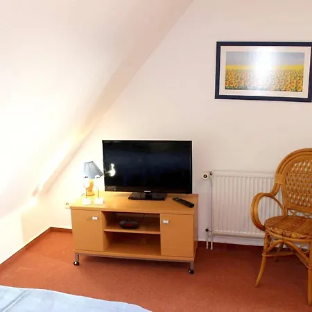 Spacious House In Sylt-ost, Garden