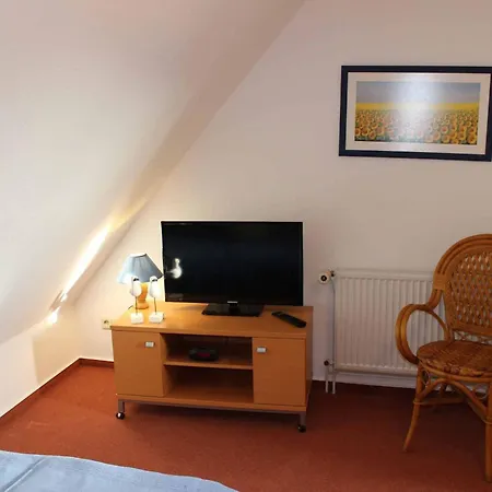 Spacious House In Sylt-ost, Garden