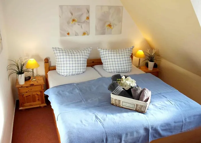 Spacious House In Sylt-ost, Garden *